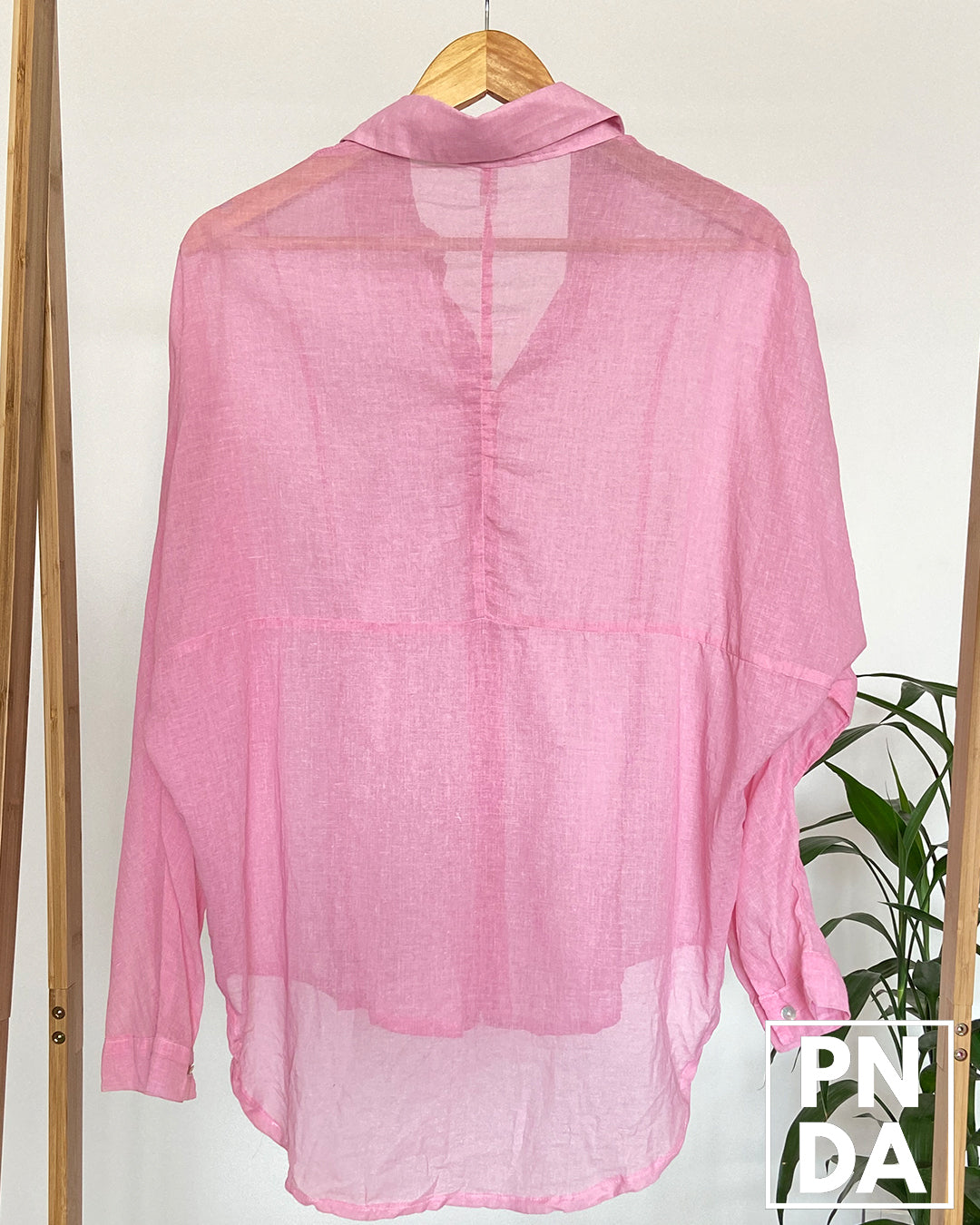 camisa rosada trasparente Bymin