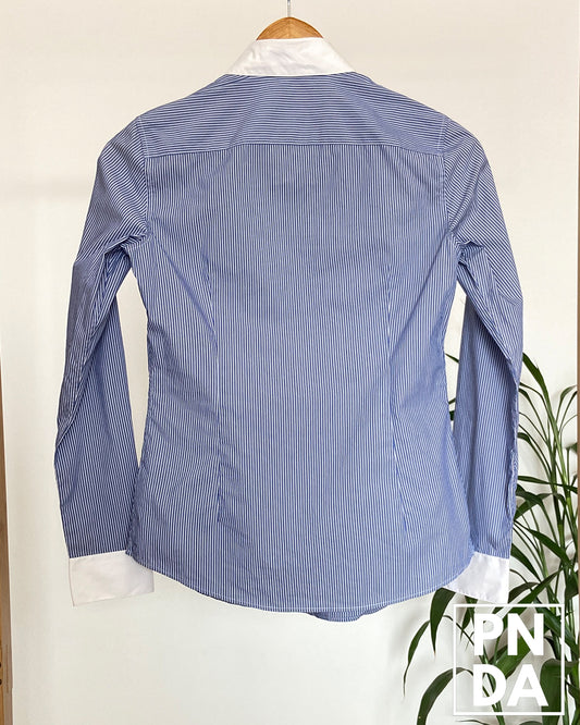Camisa rayas azul manga y cuello blanco Uniqlo