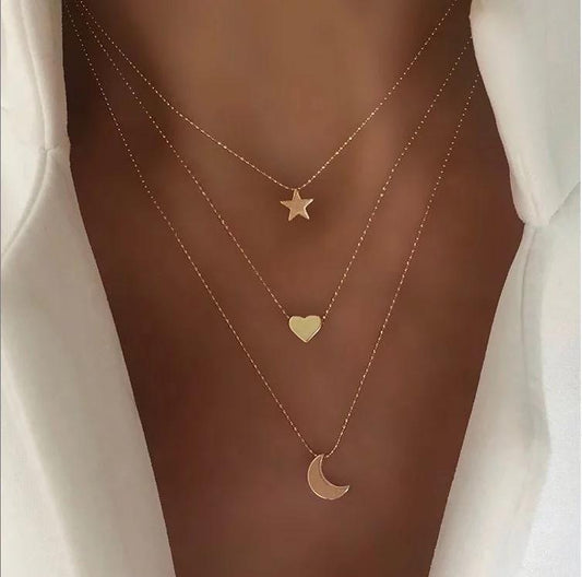 COLLAR TRIPLE CORAZON ESTRELLA LUNA