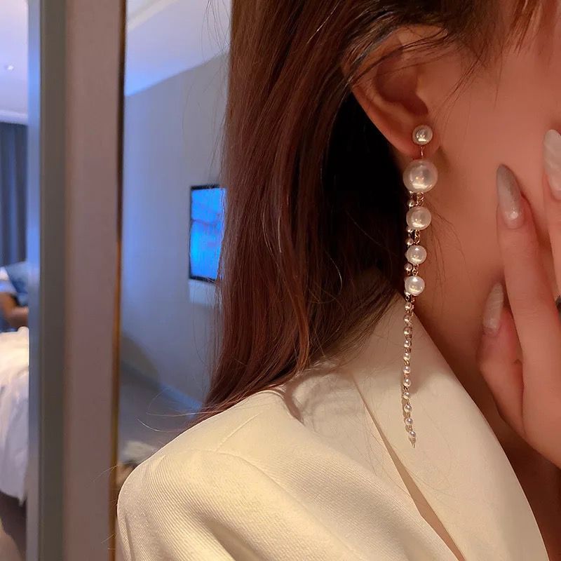 ARETES STYLISH PEARL TOP