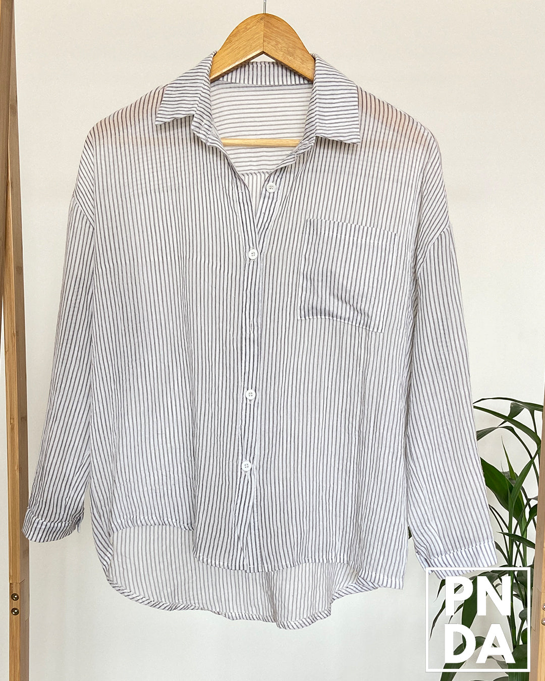 Camisa stripe blanco y negro JM