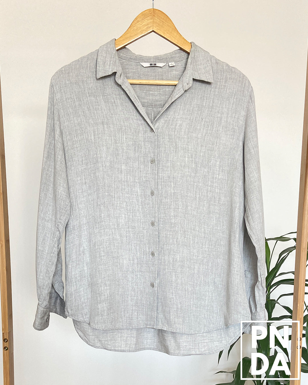 Camisa mangalarga gris claro Uniqlo