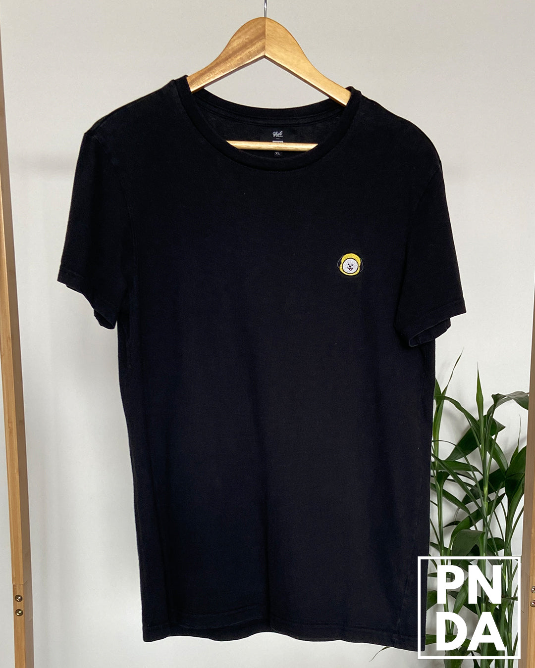 Camiseta con diseno BTS BT21