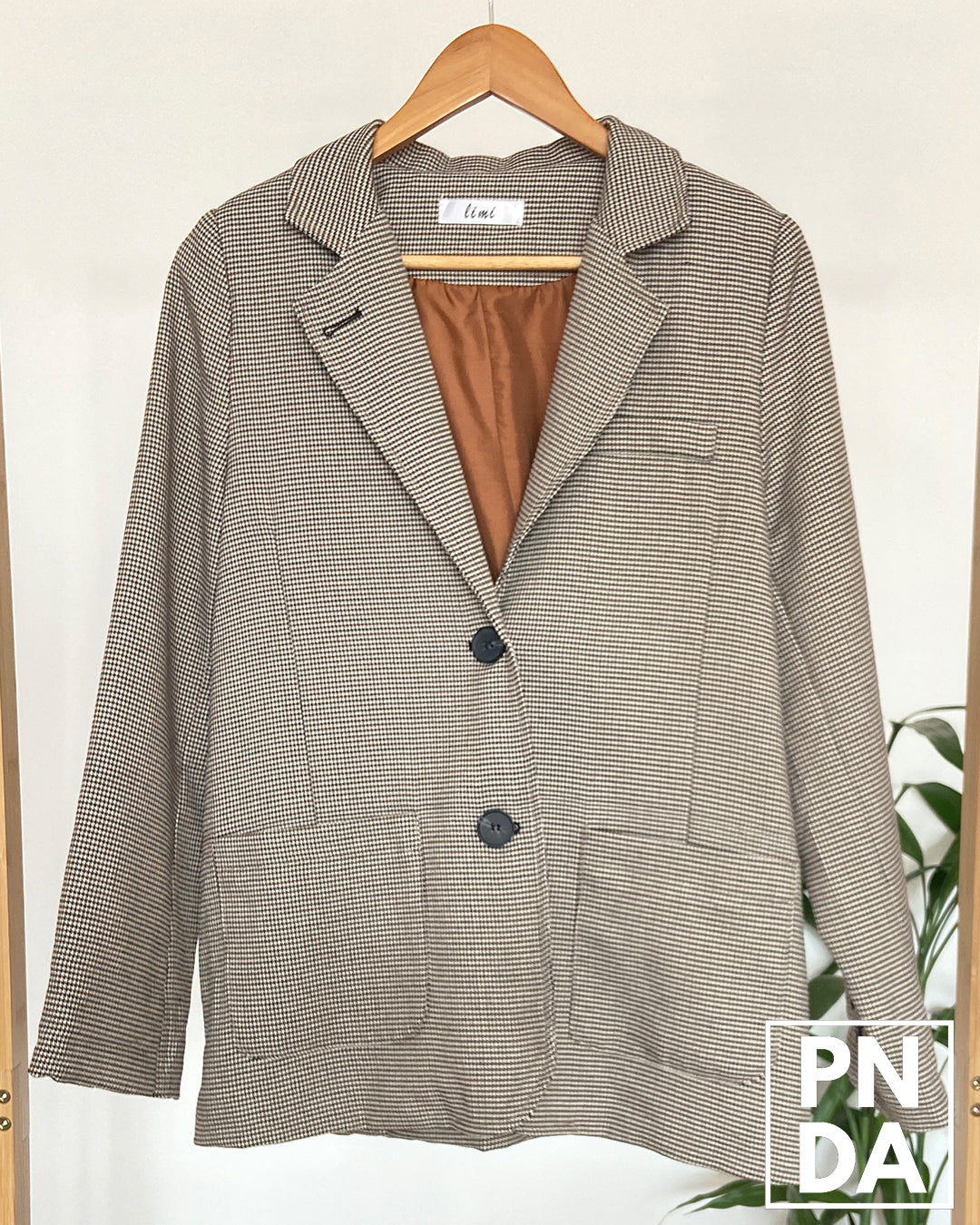 Blazer check beige y negro Limi