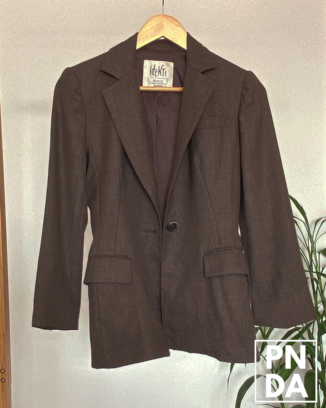 Blazer cafe Identi