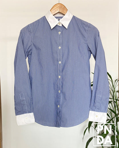Camisa rayas azul manga y cuello blanco Uniqlo
